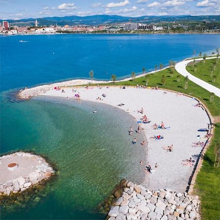 Apartma Lana21 Apartment Копер Екстериор снимка